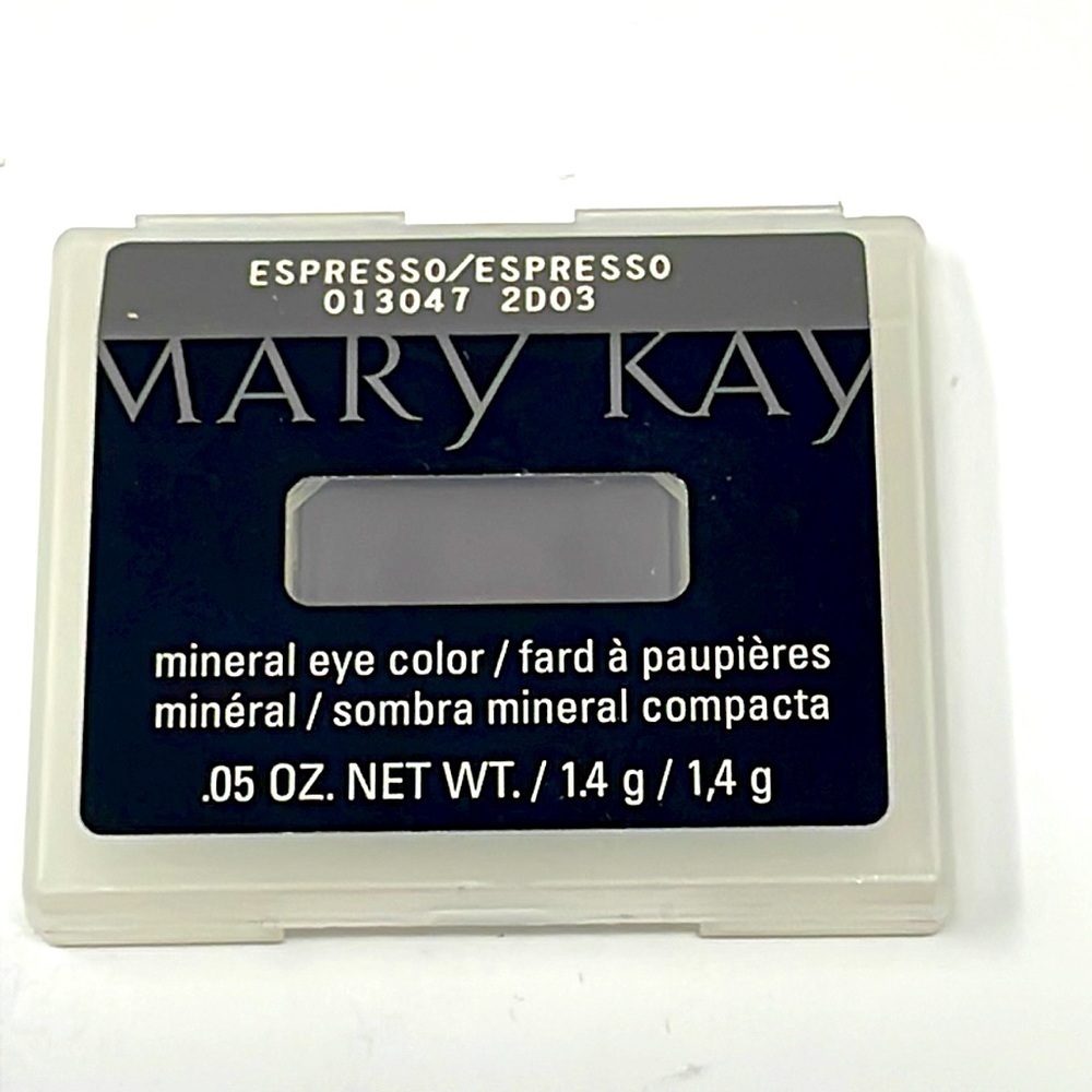 Mary Kay Mineral Eye Color – Espresso (.05 oz) – New but expired